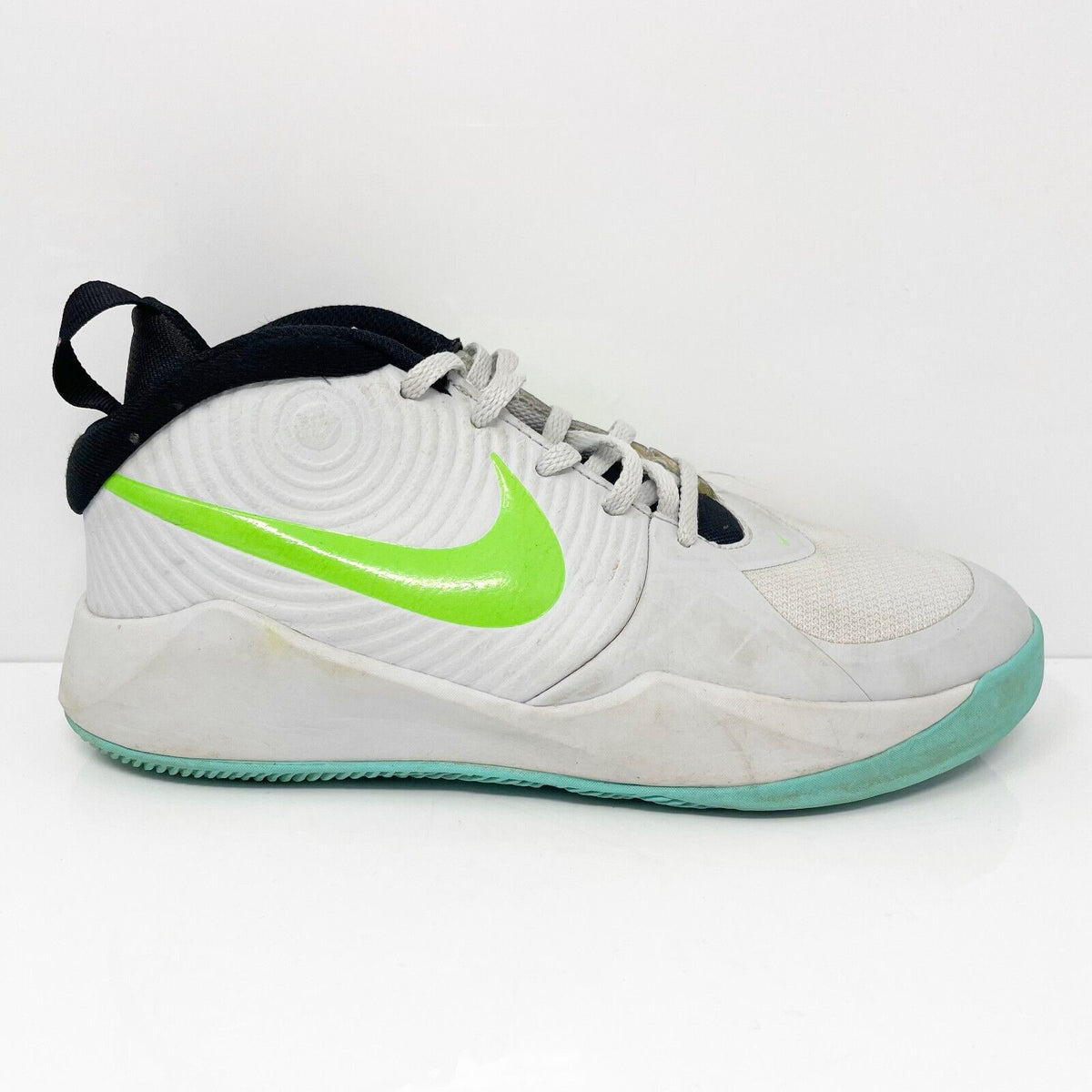 Nike Team Hustle D9 Sneaker Size offers 5Y