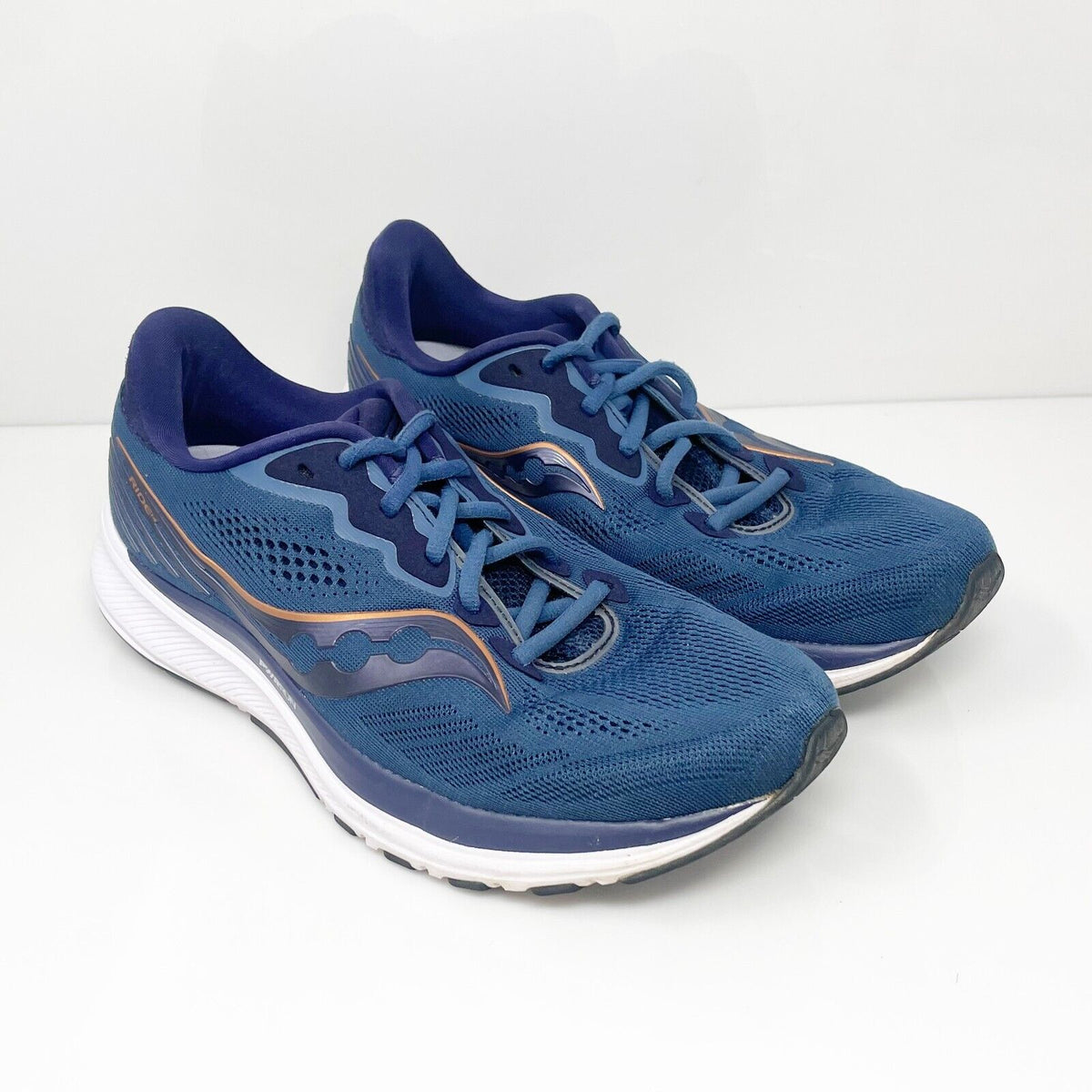 Blue saucony sneakers on sale