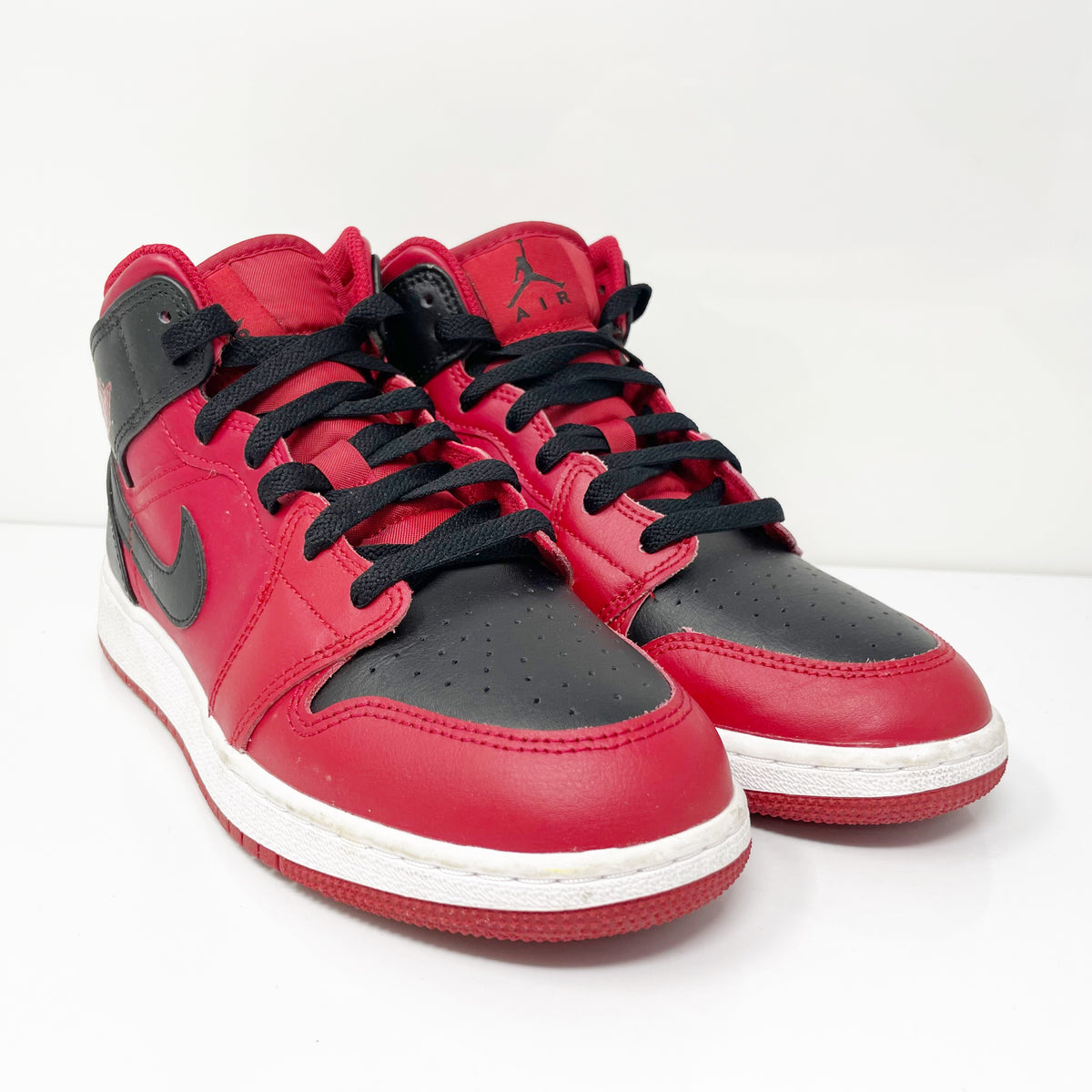 Nike Boys Air Jordan 1 Mid 554725-660 Red Basketball Shoes