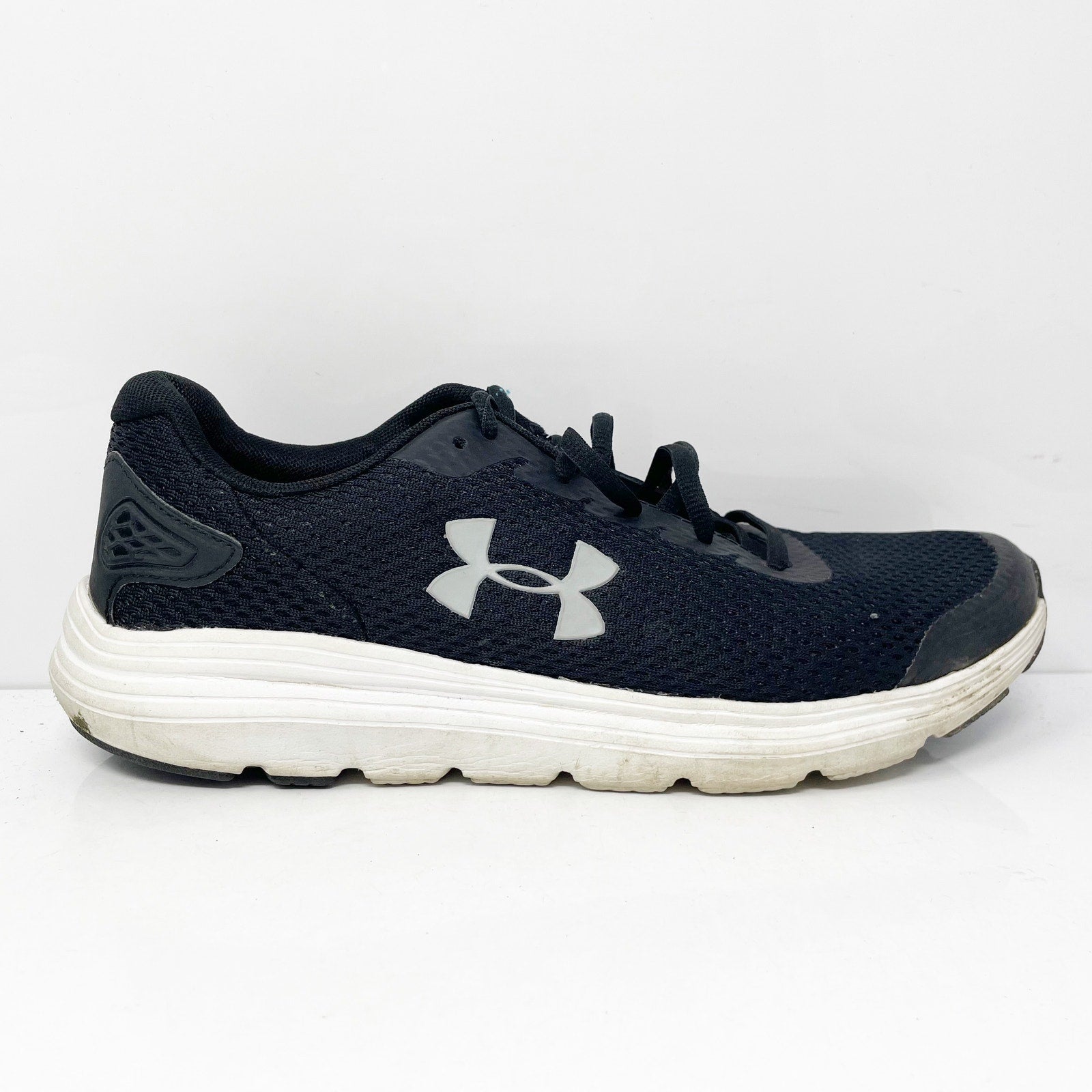 Under Armour Womens Surge 3022605-001 Black Running Shoes